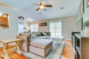 Pet-Friendly Home with Yard - 8 Mi to Perdido Keys!